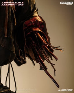 【Pre-order】Queen Studios – T-800 Battle Damaged (Mechanical) Life-Size Bust