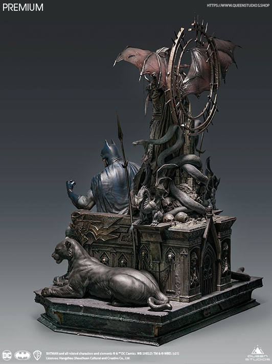 Queen Studios Premium Version : DC Comics Batman On Throne 1/4 Scale Statue