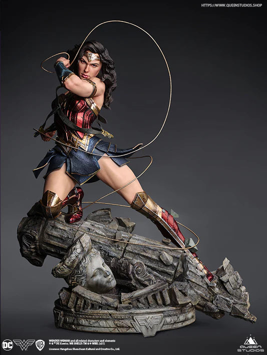 Queen Studios DC Comics 1/4 Wonder Woman Statue