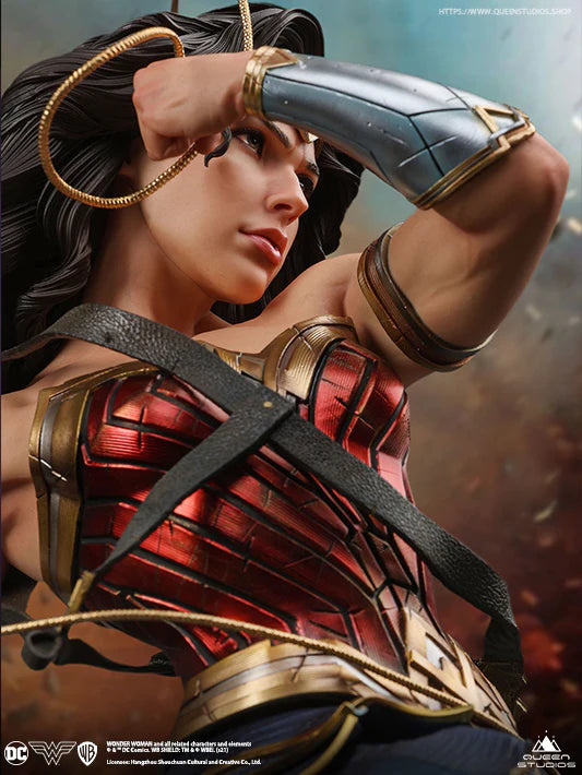Queen Studios DC Comics 1/4 Wonder Woman Statue