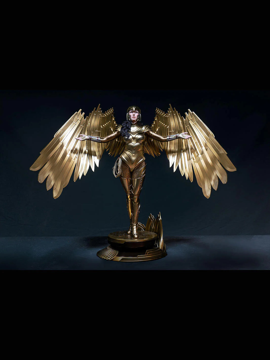 Queen Studios Wonder Woman 84 1/4 Scale Statue Premium Edition