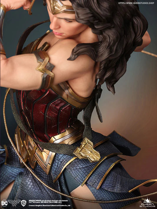 Queen Studios DC Comics 1/4 Wonder Woman Statue