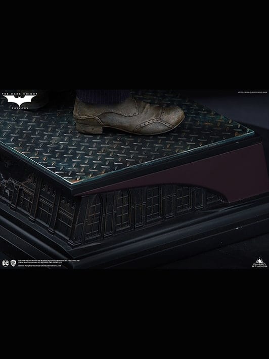 Queen Studios Artist Edition The Dark Knight Joker 1:4 Scale Statue