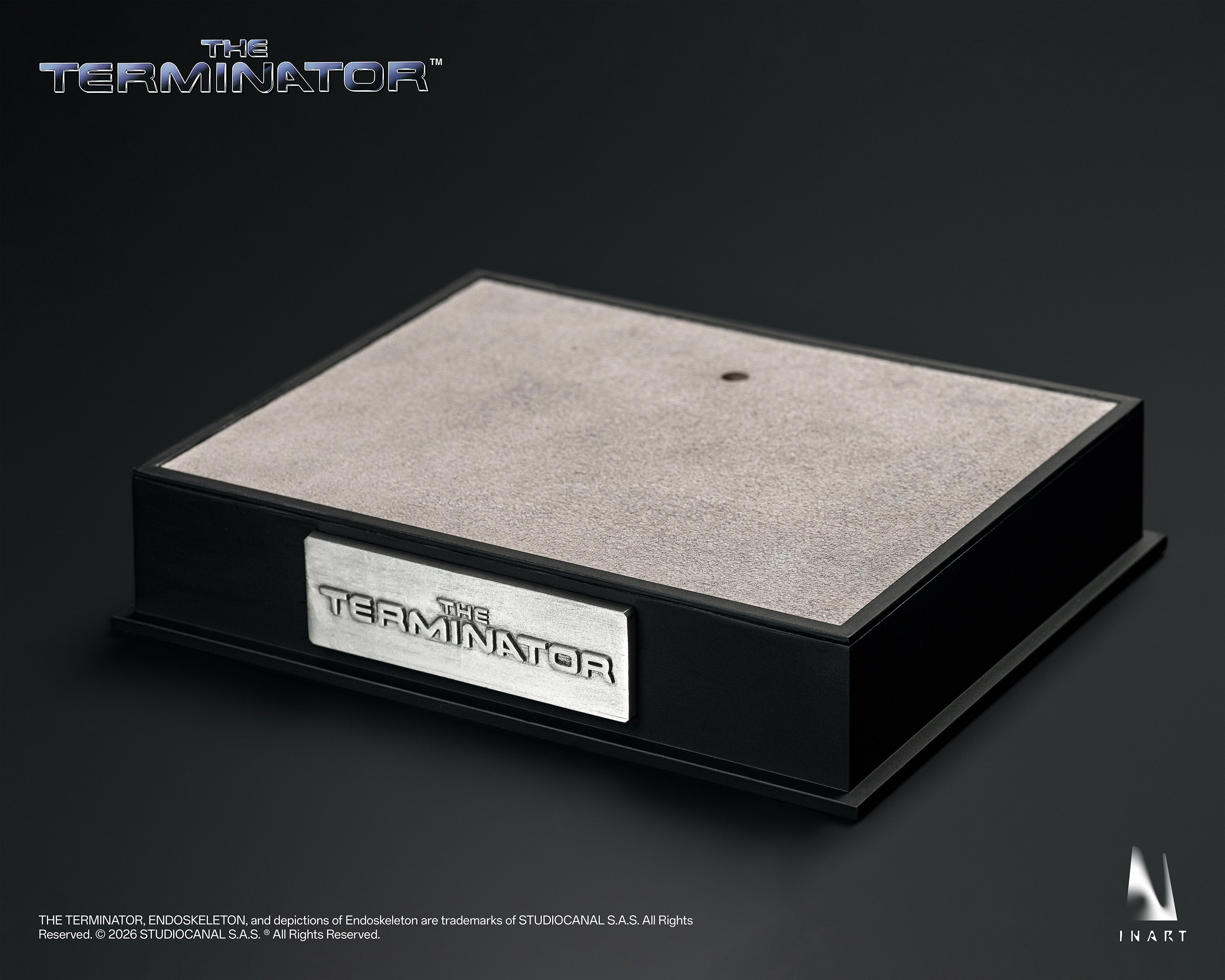 【Pre-order】INART – The Terminator - T-800 1/6 Collectible Figure